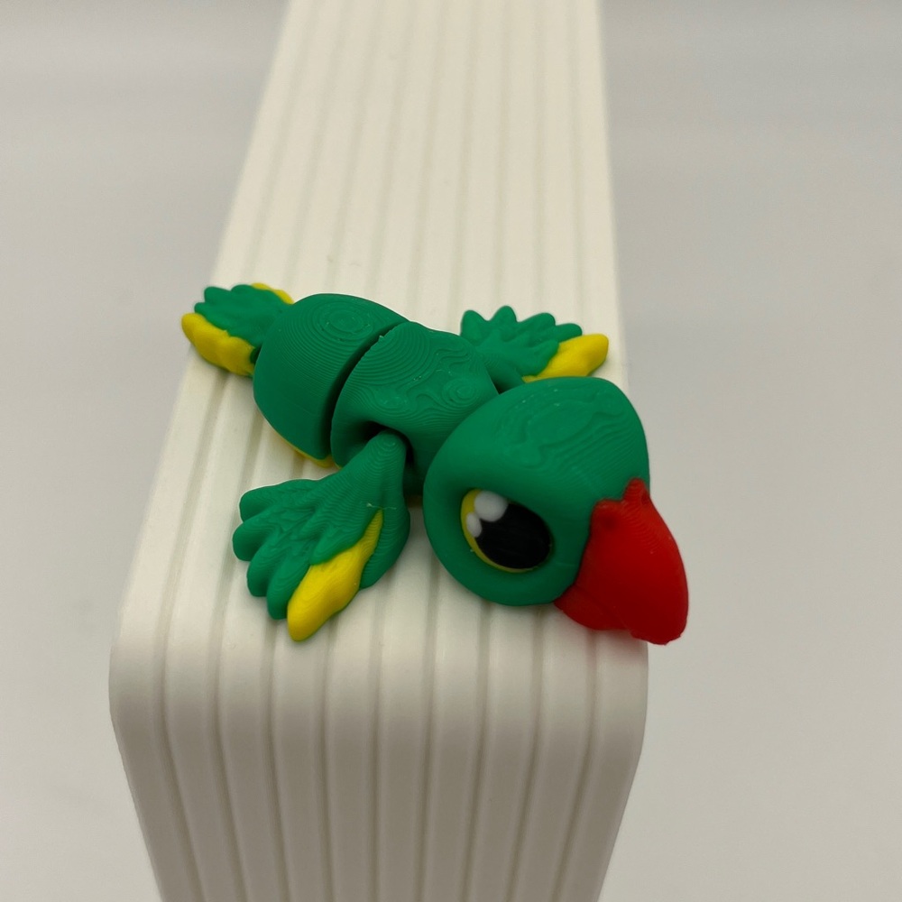 3D printed Articulated Parrot 2 1/2” Fidget Toy Fun Collectibl…